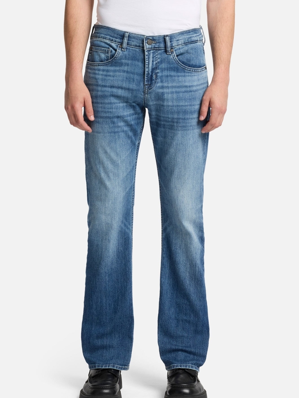 7 For All Mankind Men’s Bootcut Jeans in Airweft